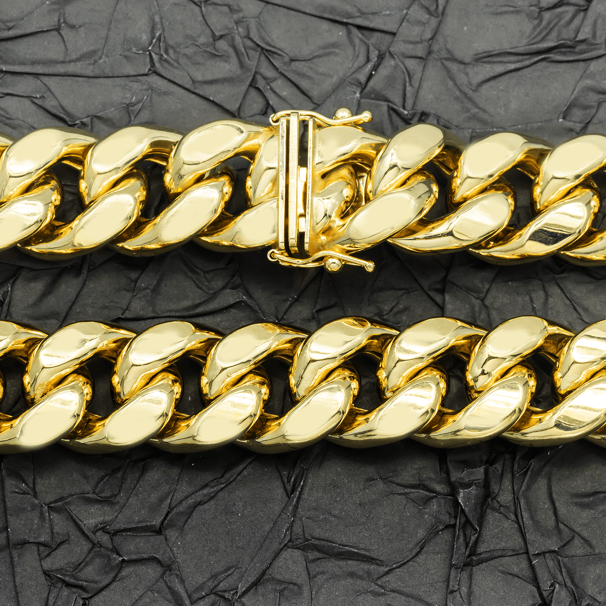 Clasp and detail of 10K Yellow Gold Semi-Hollow Cuban Link Chain – 15mm Thick Polished Finish