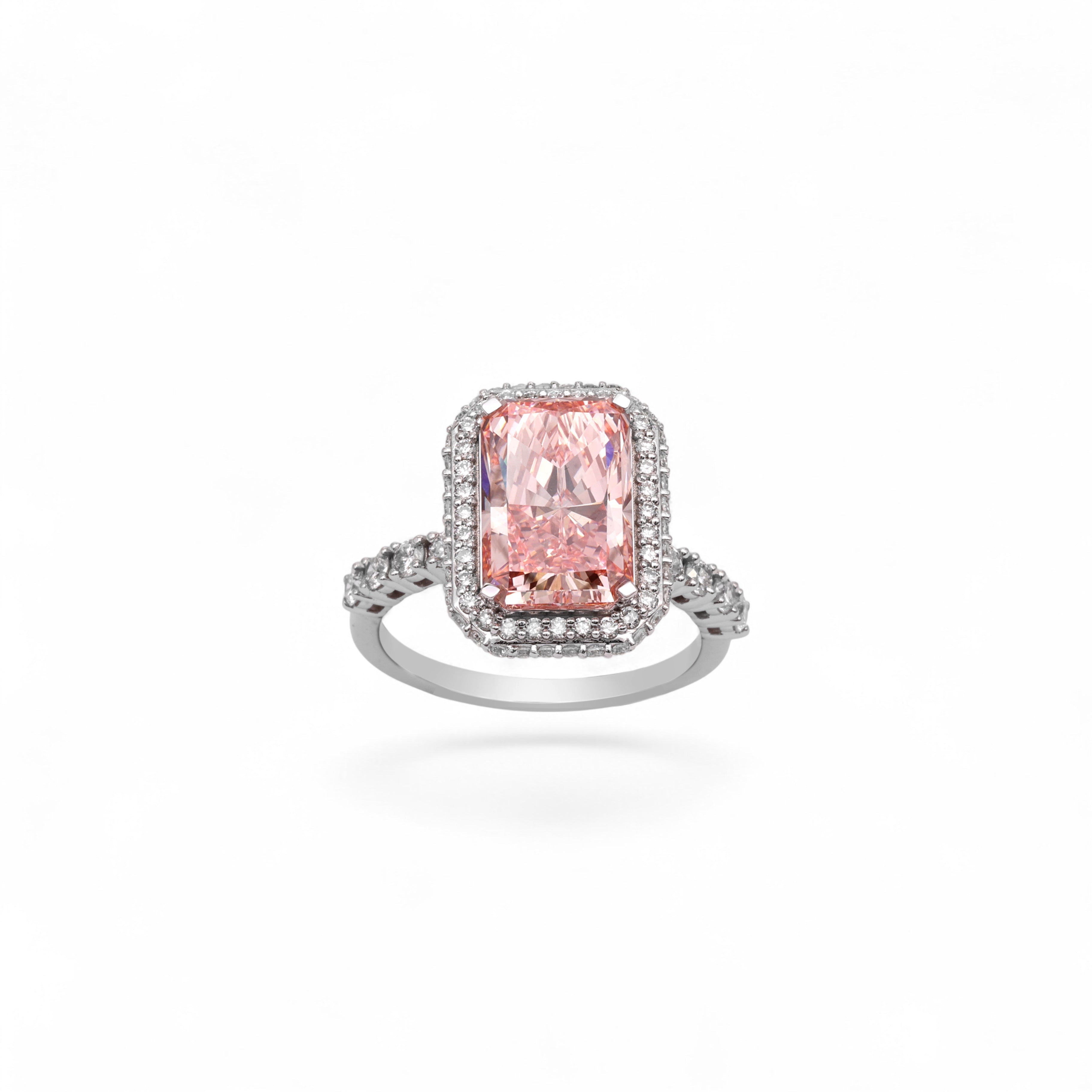 Anillo de Oro Blanco de 14K con Diamante de Laboratorio Rosa de 5.00 Quilates en Halo