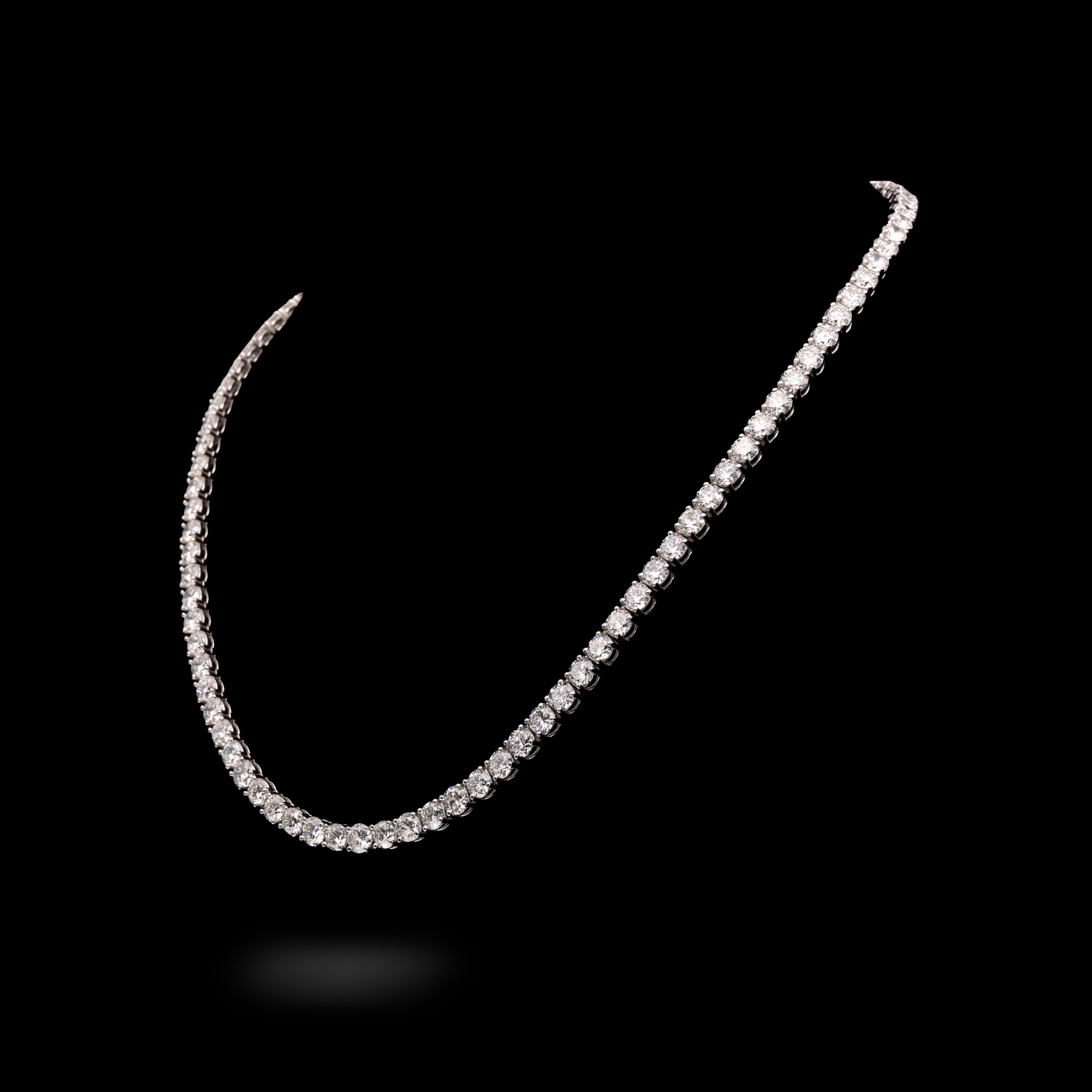 Cadena tenis de oro blanco de 14K con diamantes de laboratorio de 31,35 quilates